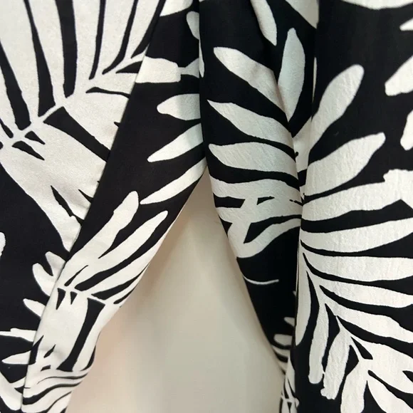 Torrid Vacation Suplice Wide Leg Jumpsuit 2X - Picture 6 of 6